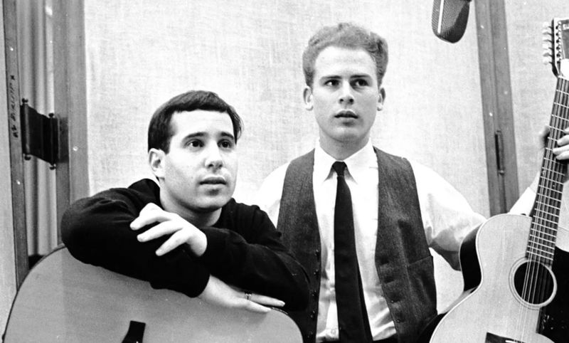 Simon & Garfunkel – Bridge Over Troubled Water songtekst betekenis