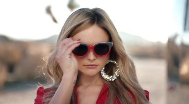 Miranda Lambert brengt videoclip uit voor 'Little Red Wagon'