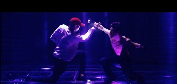 Chris Brown brengt videoclip uit voor 'Fine By Me'